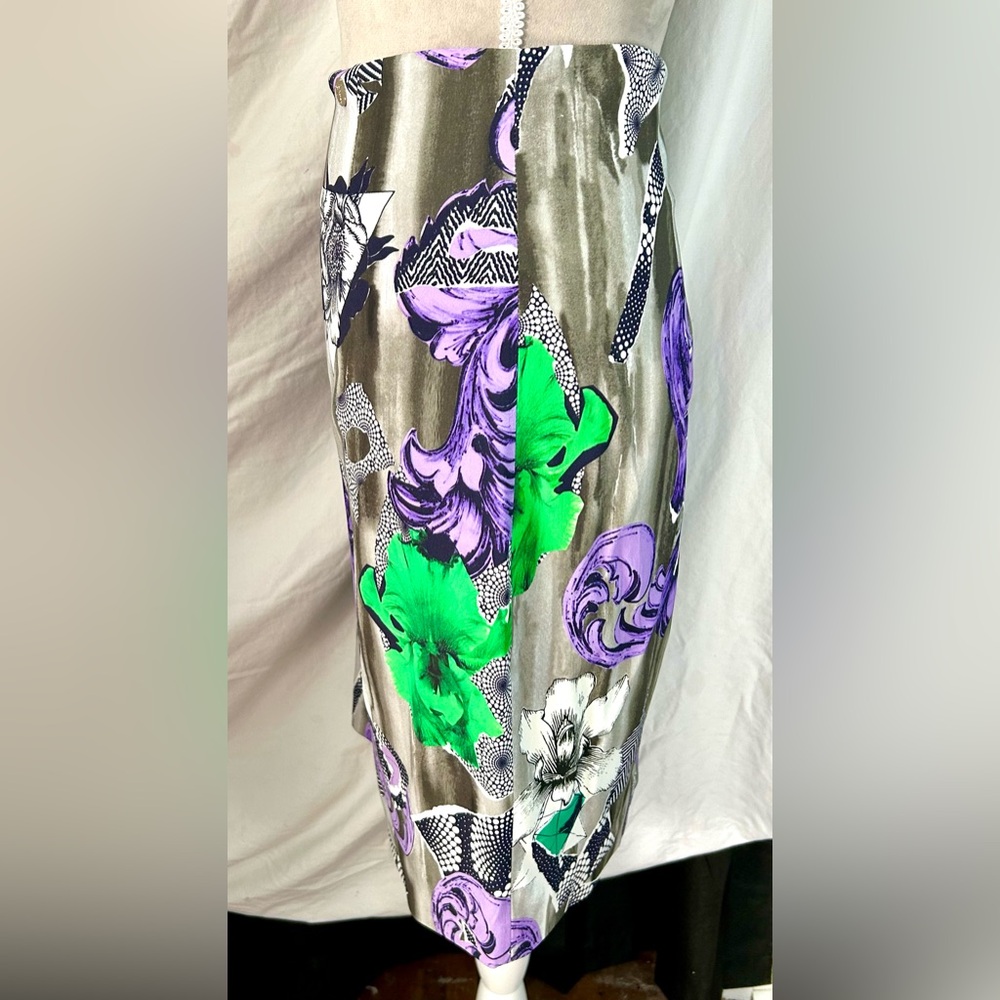 Versace Collection Grey, Purple, Green Abstract Pencil Skirt, Size M - Picture 7 of 13